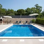 Family Friendly House With A Swimming Pool Rovinjsko Selo, - 24401 Rovinj